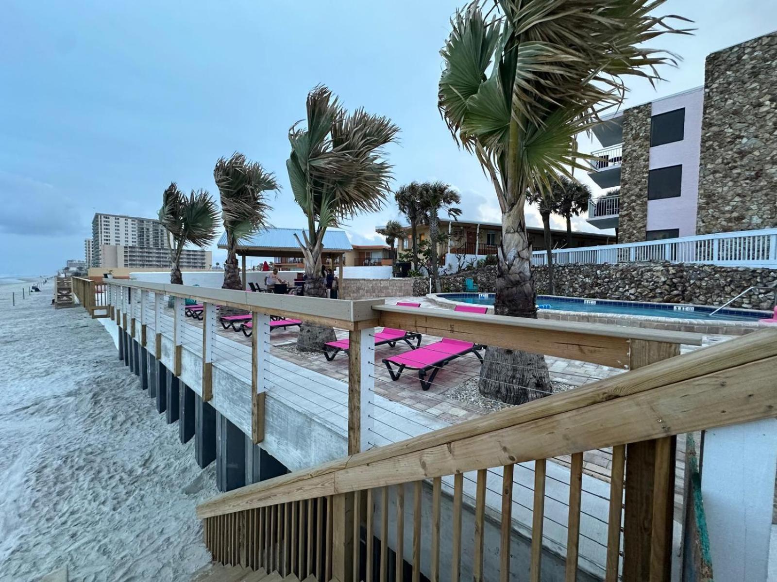 Flamingo Inn Beachfront - Παραλία Ντειτόνα Εξωτερικό φωτογραφία