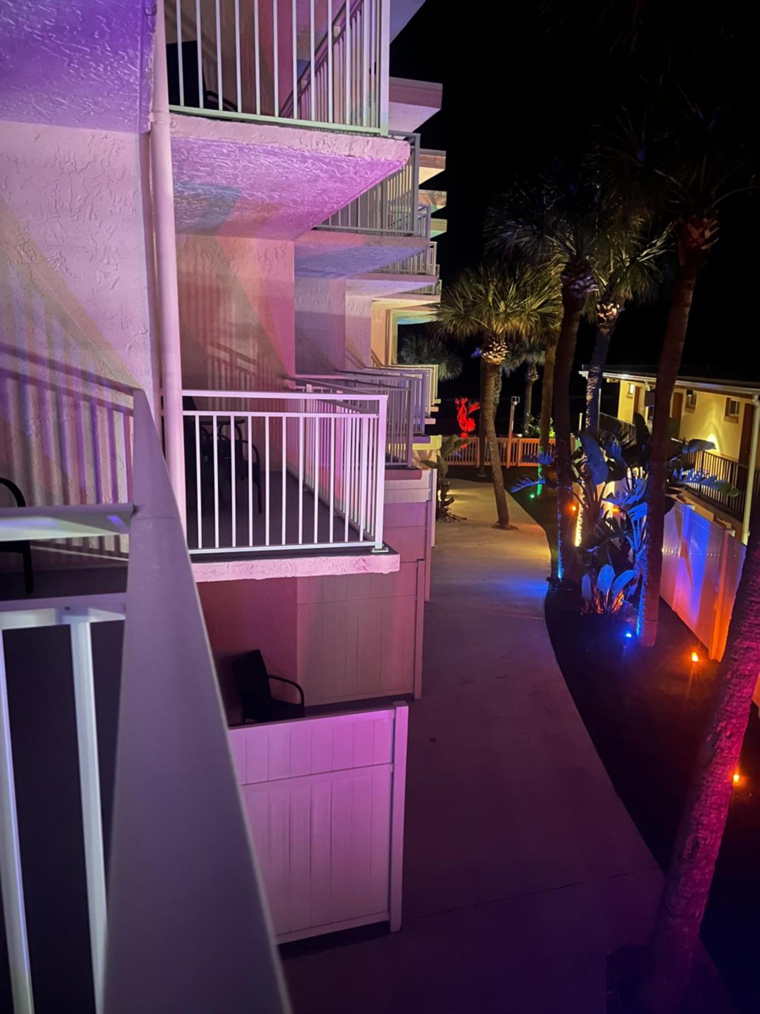 Flamingo Inn Beachfront - Παραλία Ντειτόνα Εξωτερικό φωτογραφία