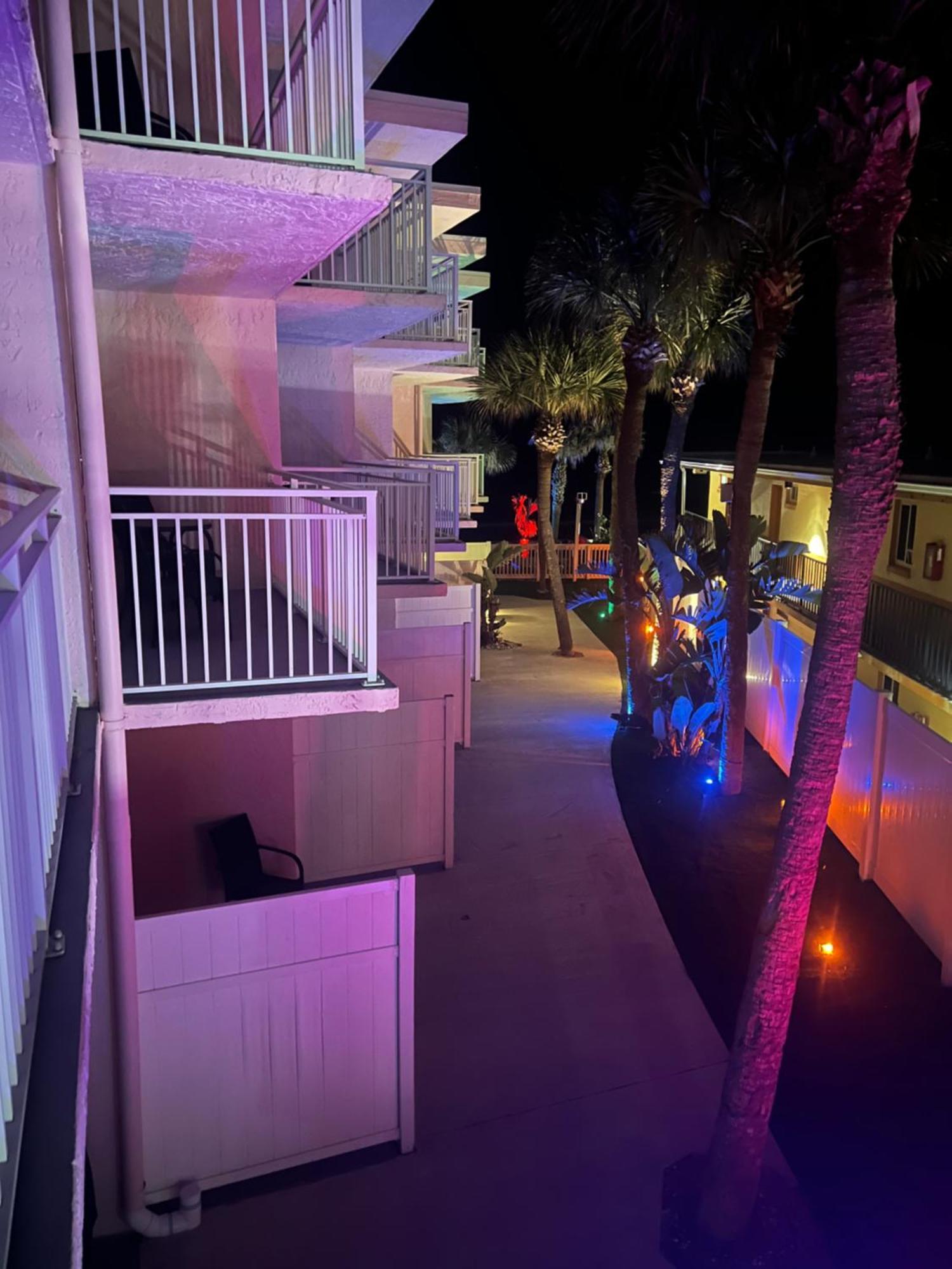 Flamingo Inn Beachfront - Παραλία Ντειτόνα Εξωτερικό φωτογραφία